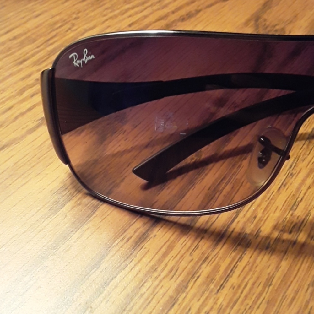 Ray-Ban Pilot Sunglasses (Mens)